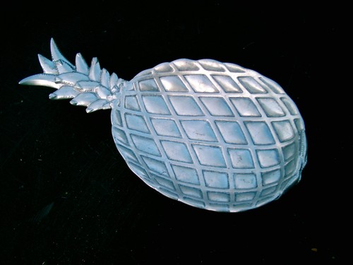 Bruce fox pineapple platter - fox,